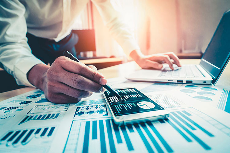 Consultoría Técnica y Financiera en General